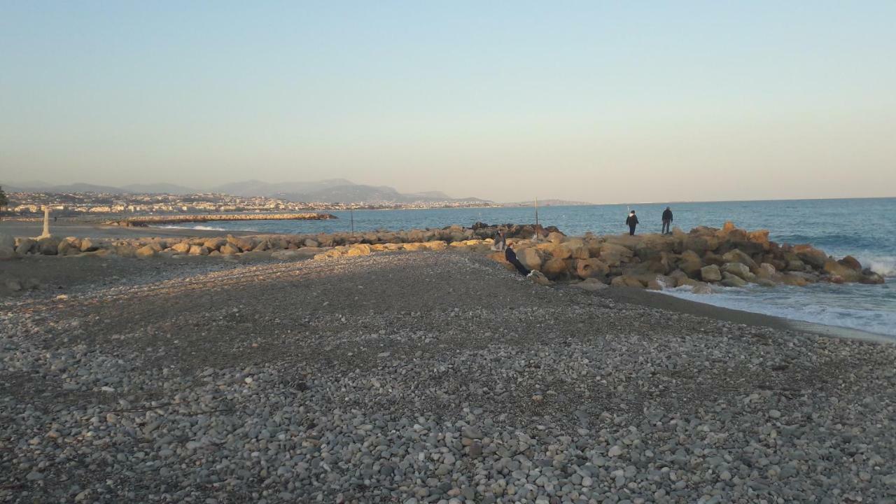 Acquamarina Villeneuve-Loubet Exterior foto